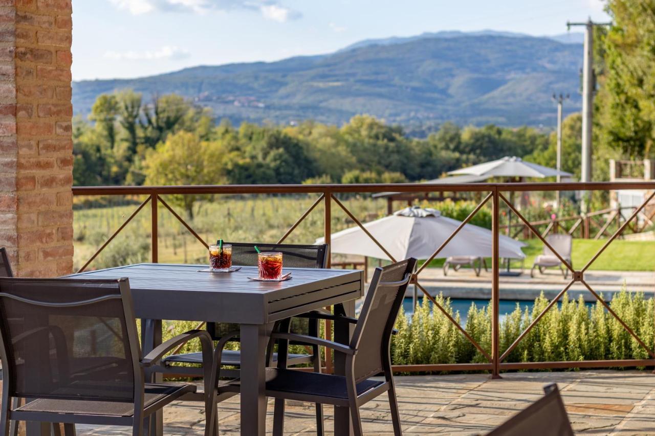 Chimera Tuscany Resort Arezzo Exterior photo